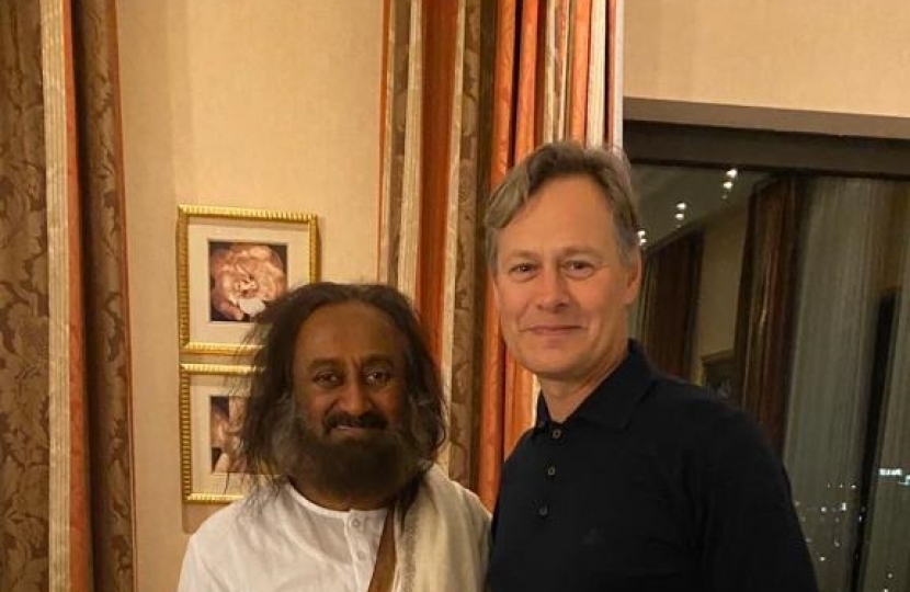 Matthew Offord MP with Sri Sri Ravi Shankar 